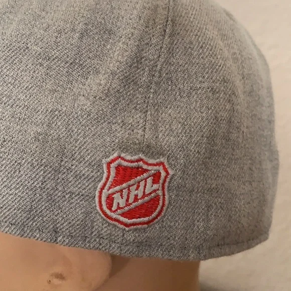 NFL red wing hat nwot  size 7 - Picture 4 of 7